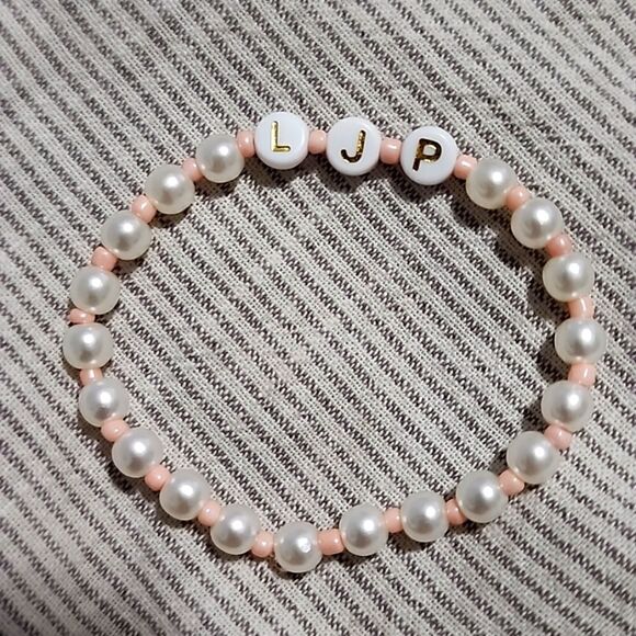 Custom Name or Nickname Friendship Bracelet - Picture 3 of 16